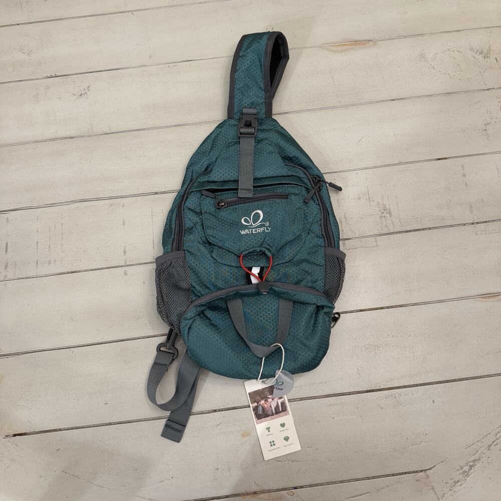 Lightweight Waterfly Crossbody Bag NWT